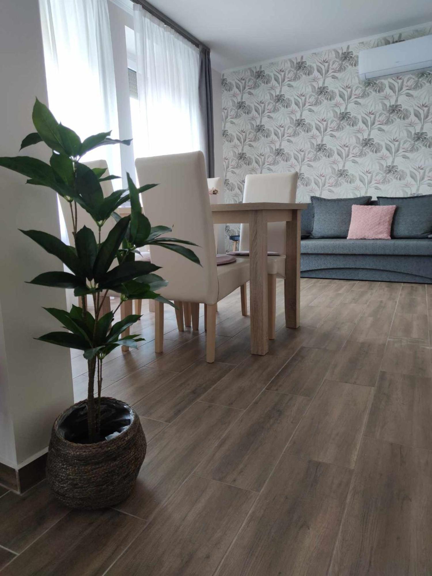 Varfal Apartman Эгер Экстерьер фото